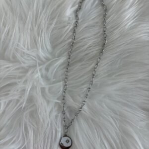 Collar Cadena Gruesa con Dije de Sol y Luna